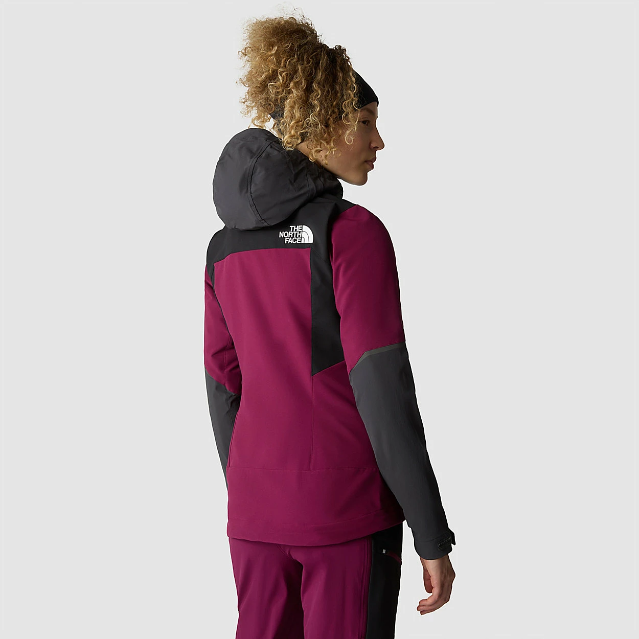 The North Face Veste Hybride En Softshell Dawn Turn Pour Femme 3 The North Face Veste Hybride En Softshell Dawn Turn Pour Femme – Image 3