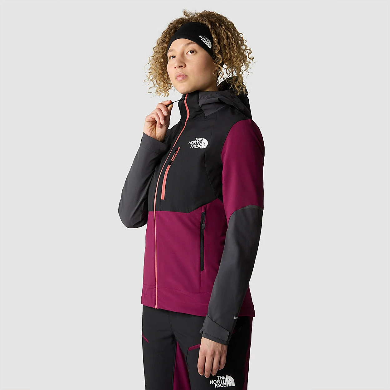 The North Face Veste Hybride En Softshell Dawn Turn Pour Femme 1 The North Face Veste Hybride En Softshell Dawn Turn Pour Femme