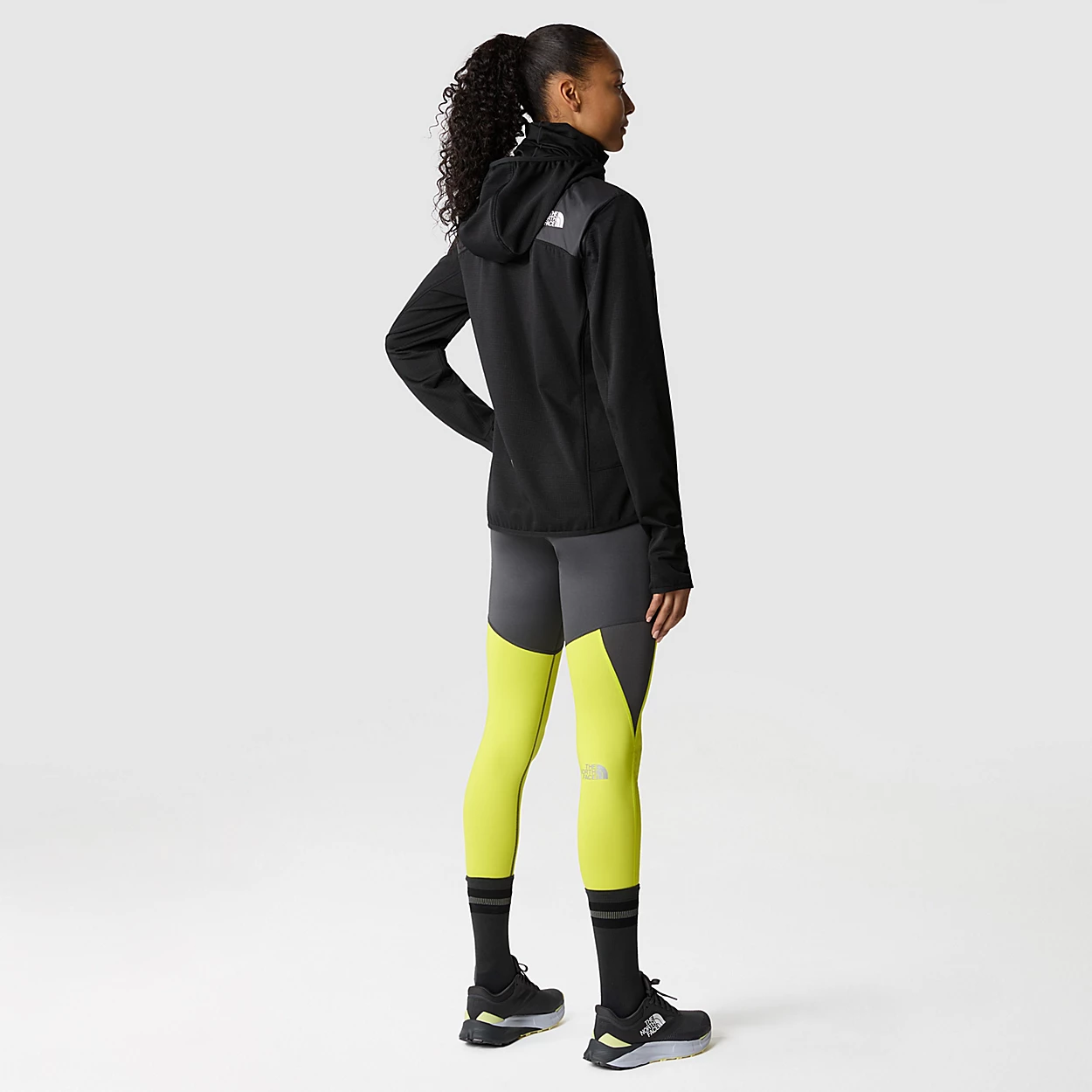 The North Face Sweat à Capuche Et Col Zippé Winter Warm Pro Pour Femme 5 The North Face Sweat à Capuche Et Col Zippé Winter Warm Pro Pour Femme – Image 5